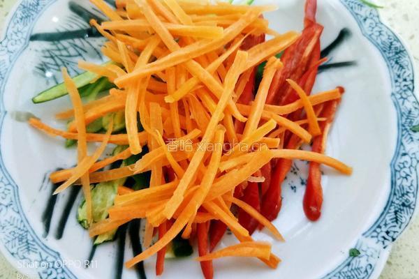 麻辣鸡丝的做法图解1