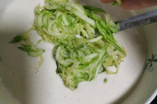 西葫芦软饼的做法图解13
