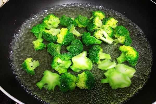 香肠烤土豆的做法图解2