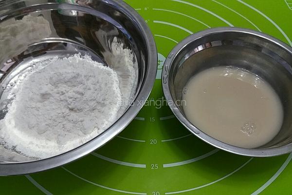 大虾芝士披萨的做法图解1