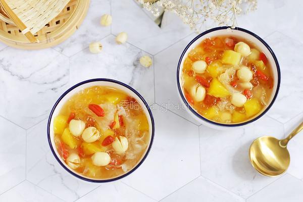 桃胶银耳凤梨甜汤的做法图解9