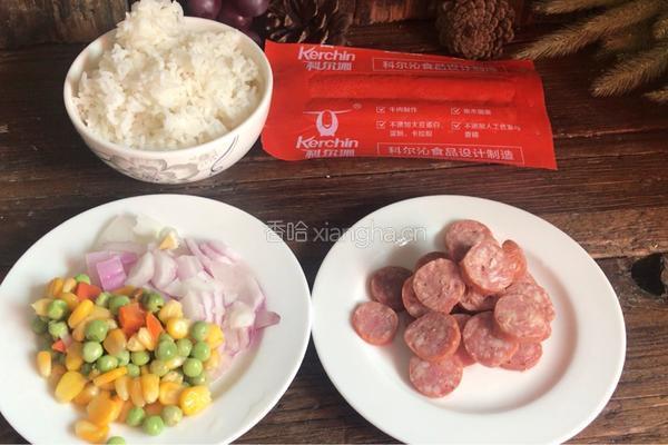 牛肉肠炒饭的做法图解1