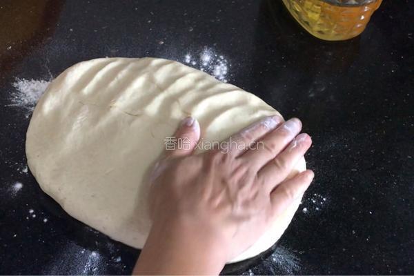 牛肉肠面包卷的做法图解7