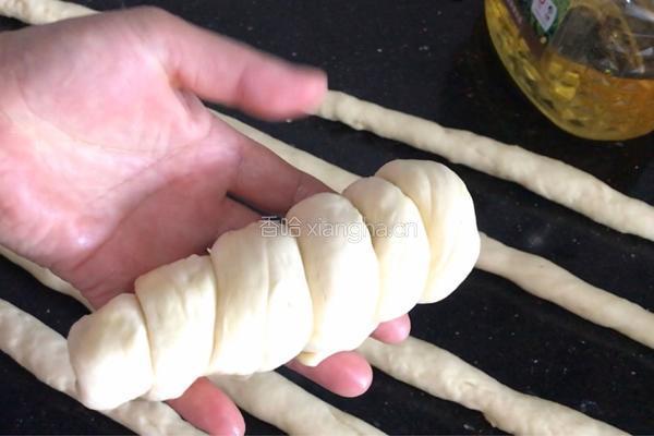 牛肉肠面包卷的做法图解9