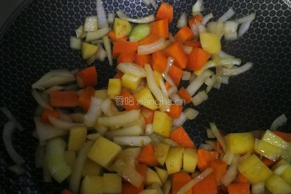 俄式红烩泥肠的做法图解4