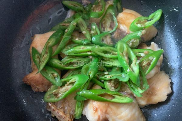 青椒炒鱼块的做法图解9
