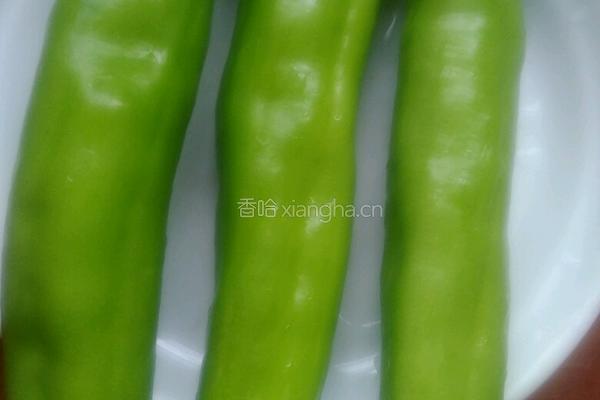 虎皮尖椒的做法图解1