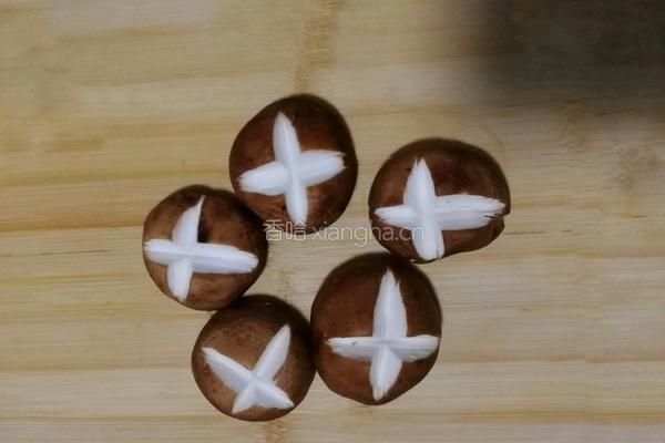 香菇油菜的做法图解5