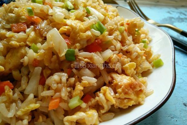 胡萝卜白菜蛋炒饭的做法图解12