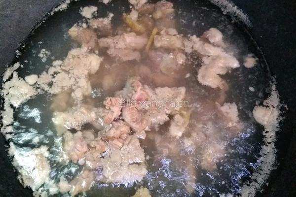 牛腩萝卜汤汁饭的做法图解1