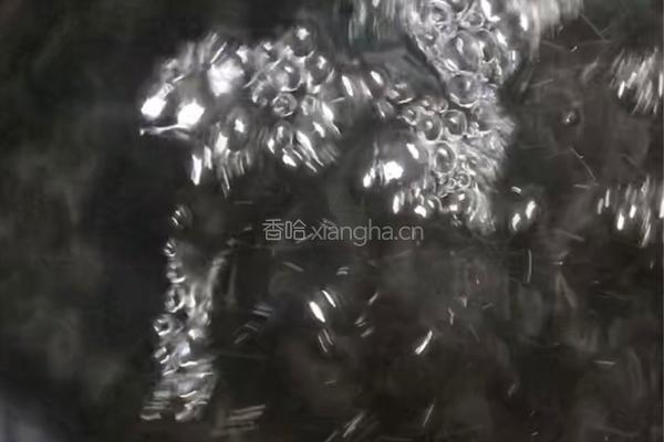 清蒸黄鱼的做法图解2