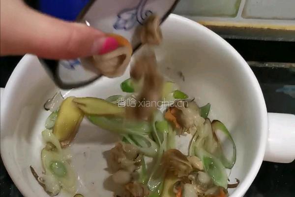 扇贝木耳菜鸡蛋疙瘩汤的做法图解9