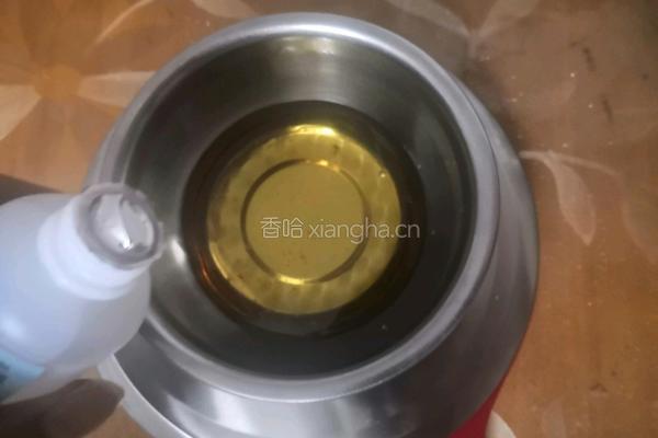 广式月饼(蛋黄豆沙馅)的做法图解2