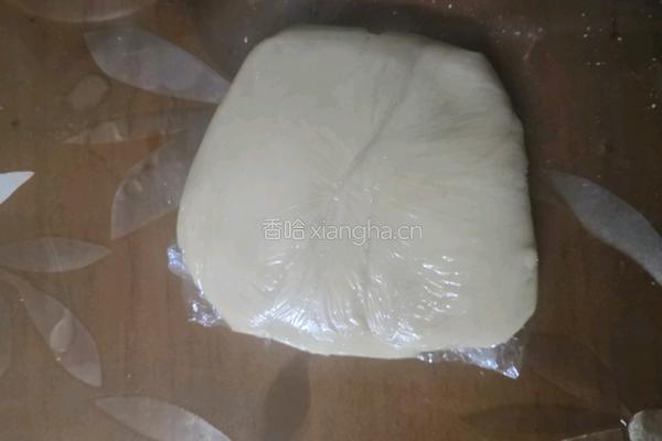 广式月饼（蛋黄白莲蓉）的做法图解6