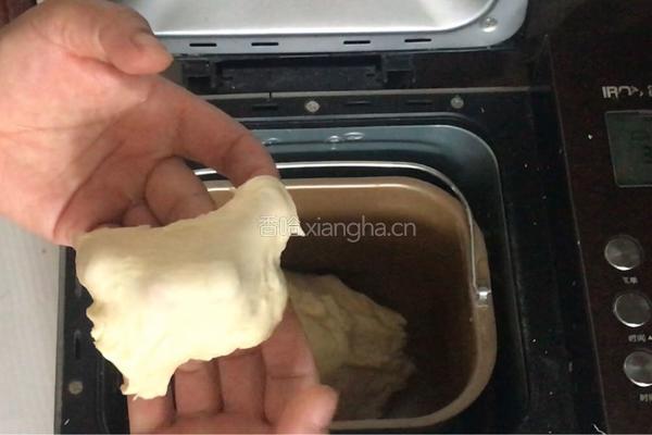 芒果酱葡萄干面包的做法图解3