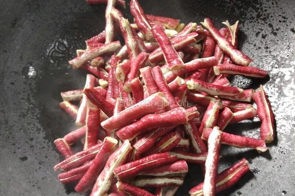 素炒红豆角的做法图解5