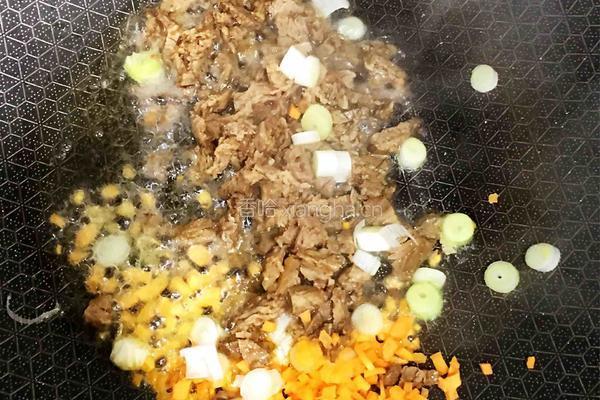 牛肉芝士焗饭的做法图解3