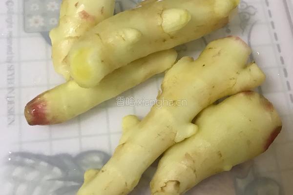 淹嫩姜的做法图解1