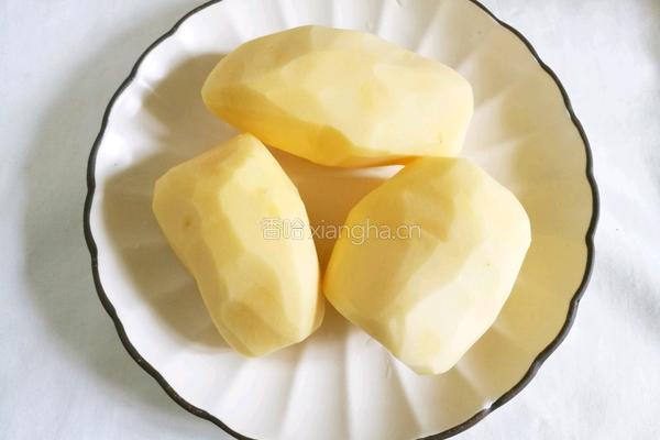 好吃到哭的凉拌狼牙土豆的做法图解1