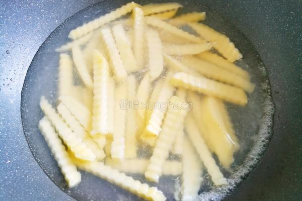 好吃到哭的凉拌狼牙土豆的做法图解4