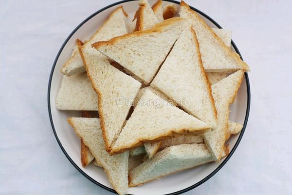 香酥美味的蜂蜜吐司片的做法图解2