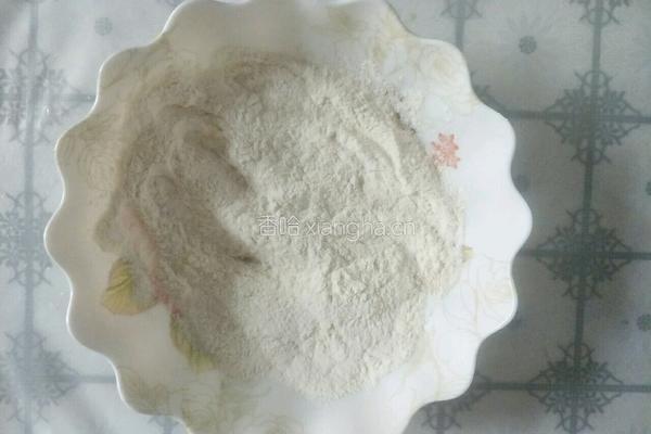 蒜香龙虾煎蛋饼的做法图解2