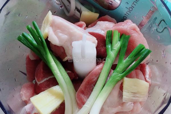 白菜肉蒸饺的做法图解2