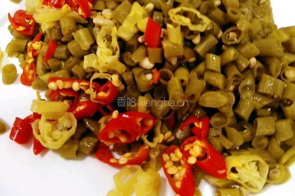 拿肉都不换的 (清炒酸豆角） 的做法图解3