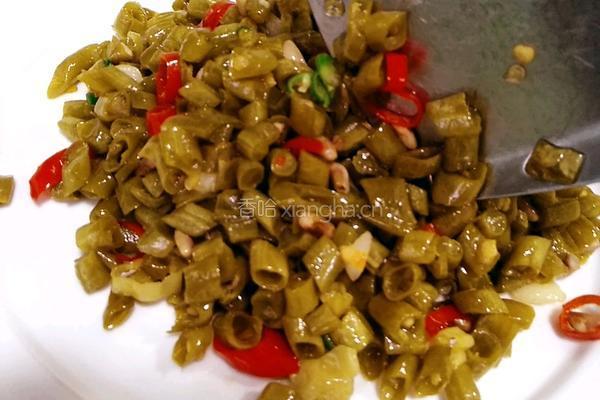 拿肉都不换的 (清炒酸豆角） 的做法图解10