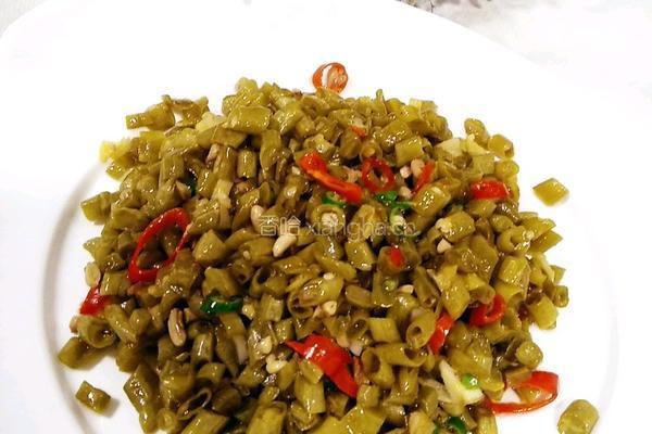 拿肉都不换的 (清炒酸豆角） 的做法图解11