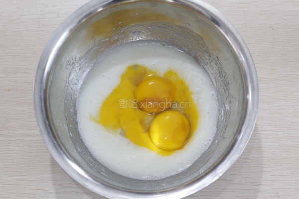 双色白玉卷的做法图解3