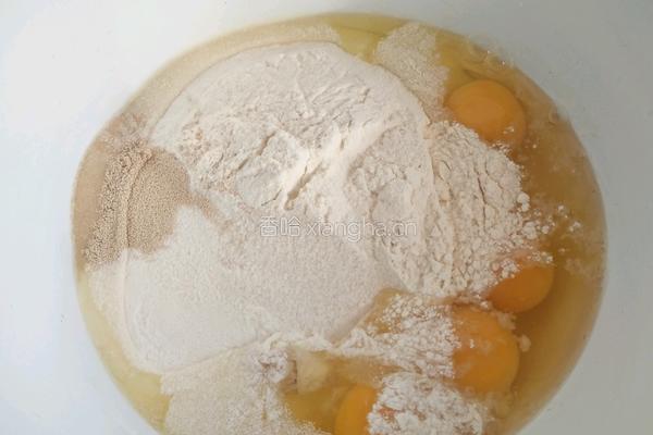 电饭煲面包的做法图解1