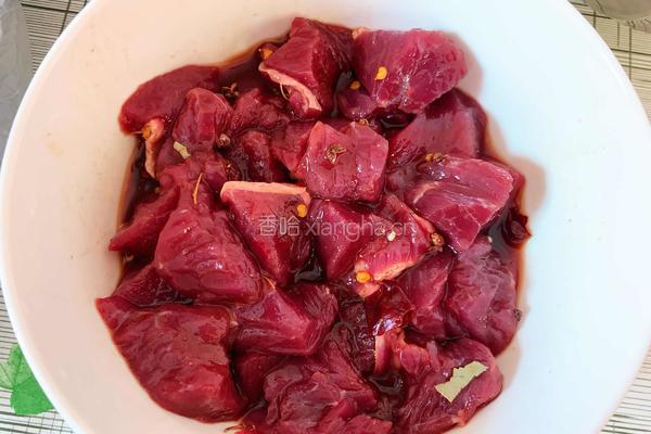 家常番茄炖牛肉的做法图解1