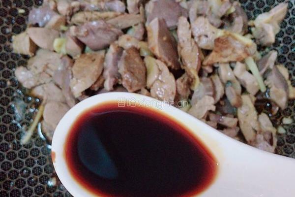 毛豆炒鸡杂的做法图解4