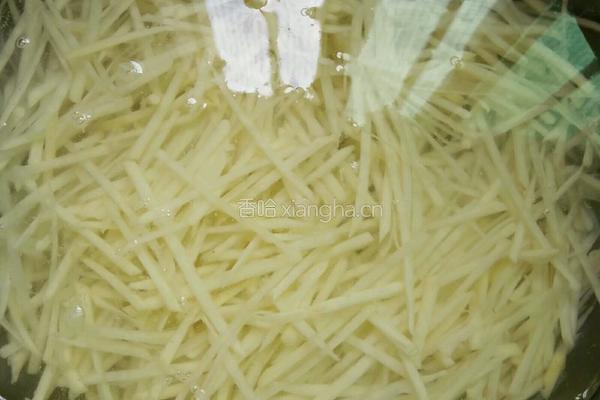 酸辣土豆丝的做法图解3