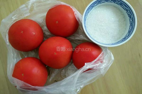 西红柿拌白糖的做法图解1