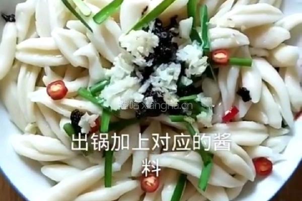 凉拌剪刀面的做法图解5