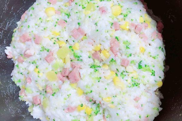 西兰花玉米芝士饭团的做法图解11