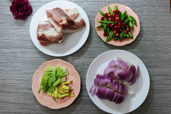川香回锅肉的做法图解1