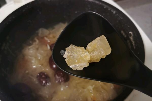 银耳桃胶滋补养颜汤的做法图解13