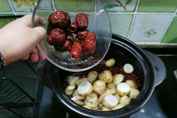 红豆红枣芋头蔓越莓糖水的做法图解7