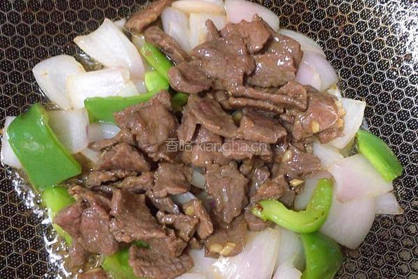 洋葱炒牛肉的做法图解5