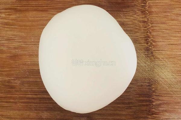 韭菜鸡蛋水饺的做法图解3