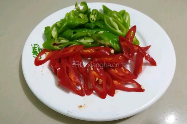 黄豆芽炒粉丝的做法图解2