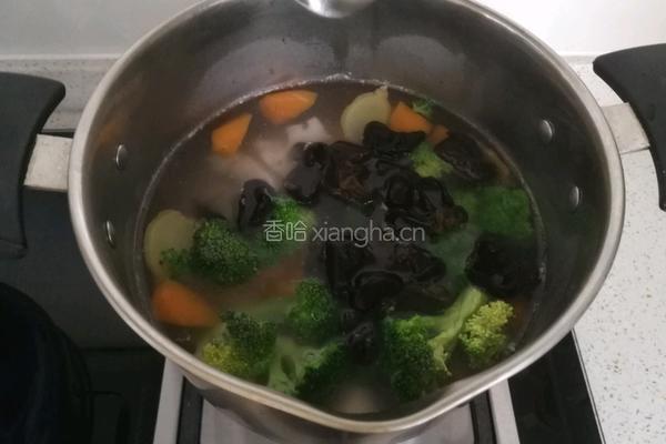 时蔬鸡肉汤的做法图解16