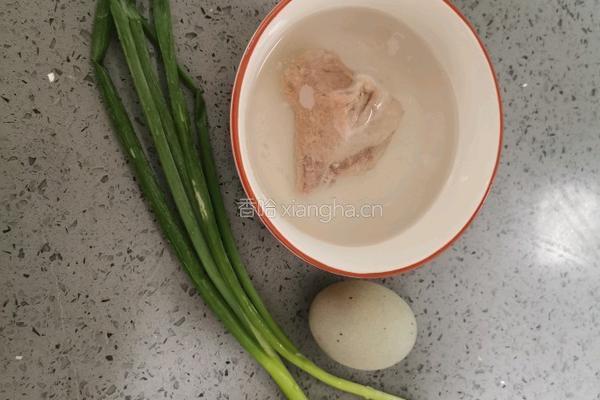 皮蛋瘦肉粥的做法图解7