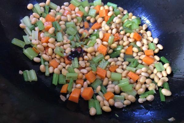 黄豆炒芹菜的做法图解10
