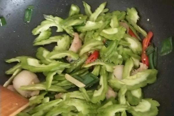 苦瓜炒肉片的做法图解4