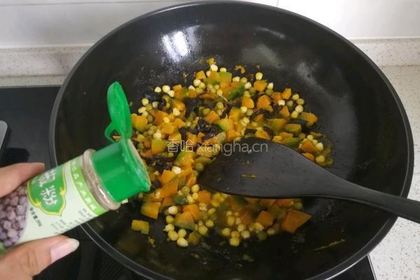 南瓜酱炒饭的做法图解12