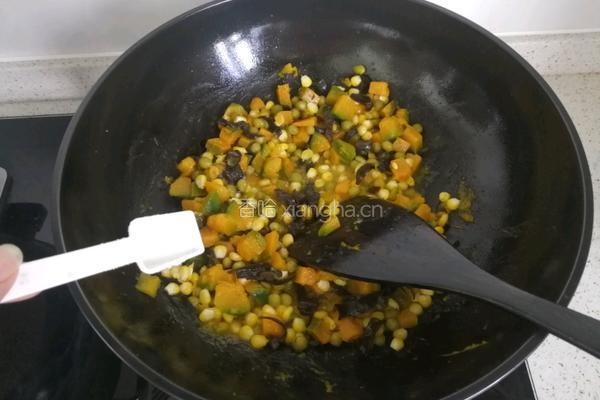 南瓜酱炒饭的做法图解13